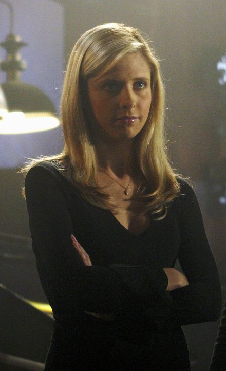 Buffy (Sarah Michelle Gellar) und ihre Freunde nehmen sich viel Zeit, die Anwärterinnen auszubilden. - Bildquelle: TM +   Twentieth Century Fox Film Corporation. All Rights Reserved.