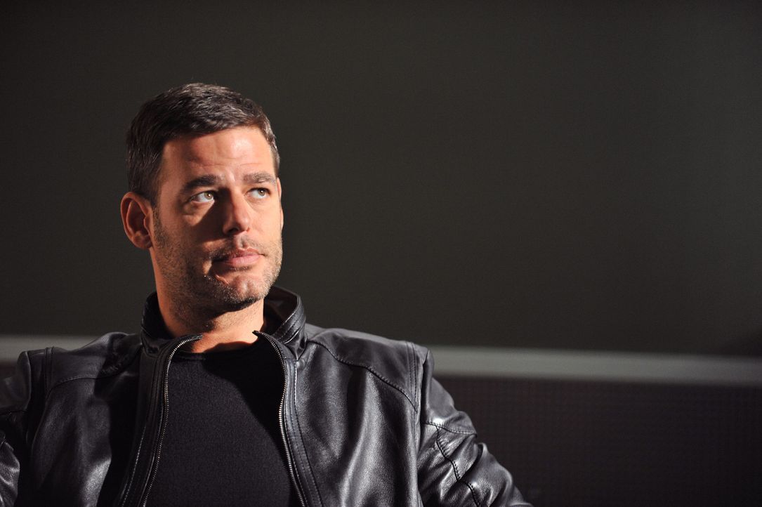 Hat der smarte Sergej (Ivan Sergei) wirklich etwas mit dem Mord an einem russischen Mädchen zu tun? - Bildquelle: ABC Studios