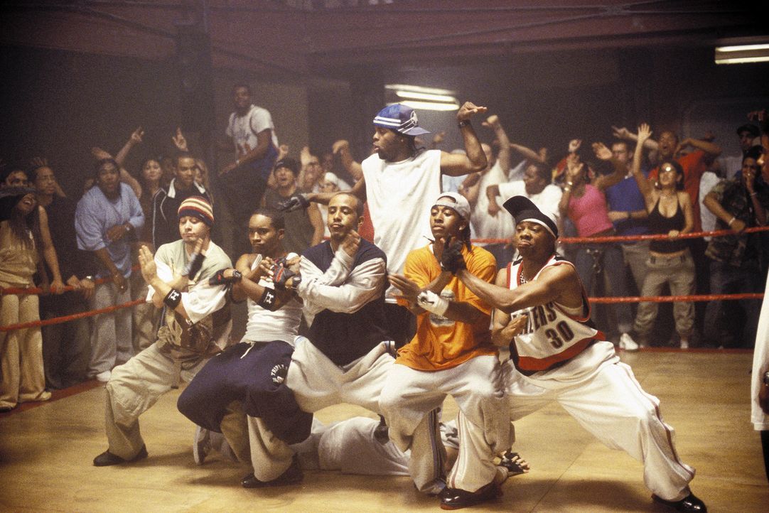 Wollen einen von MTV gesponserten Tanzwettbewerb samt der 50.000 Dollar Siegesprämie gewinnen: Rico (J-Boog, 2.v.l.), Elgin (Marques Houston, 3.v.l... - Bildquelle: 2004 Screen Gems, Inc. All Rights Reserved.