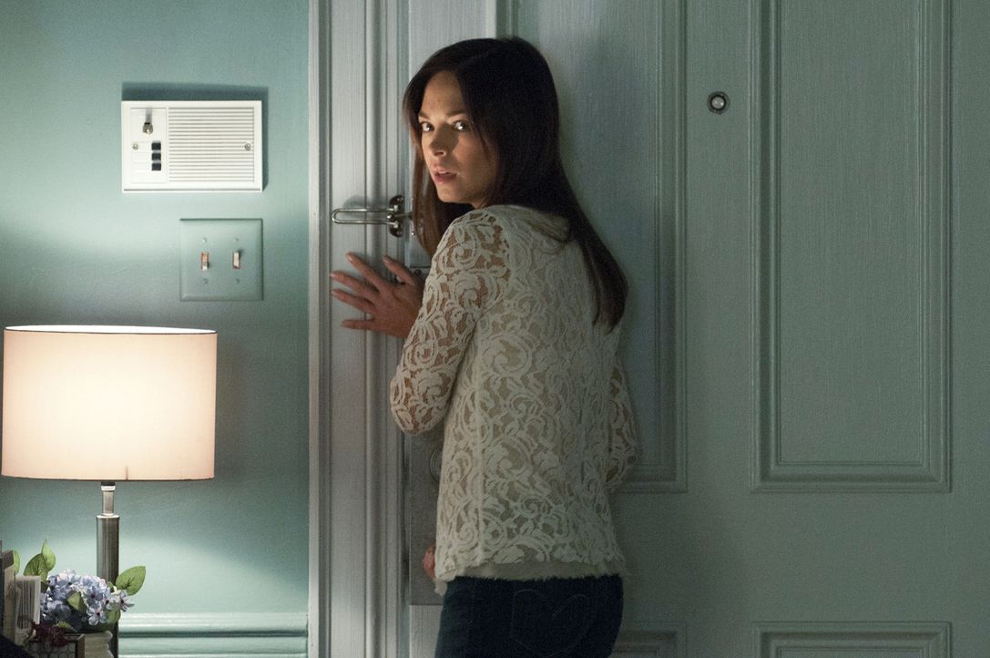Bei einem Klassentreffen findet Cat (Kristin Kreuk) mehr über ihre eigene Vergangenheit heraus, als ihr lieb ist ... - Bildquelle: 2013 The CW Network, LLC. All rights reserved.