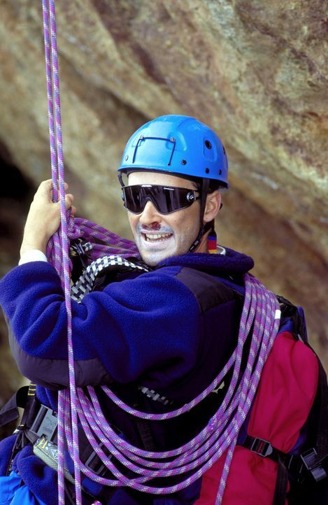 Eines Tages begibt sich der leidenschaftliche Bergsteiger Nicolas Amberg (Michael Roll) auf eine verhängnisvolle Tour ... - Bildquelle: Frank Lemm ProSieben