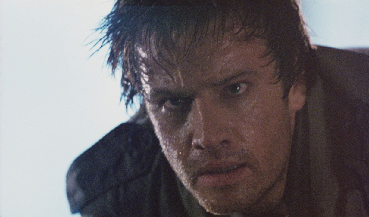 Zwischen Connor (Christopher Lambert) und dem dämonischen Kurgan kommt es in den Straßenschluchten Manhattans zum alles entscheidenden Kampf ... - Bildquelle: 20th Century Fox Film Corporation