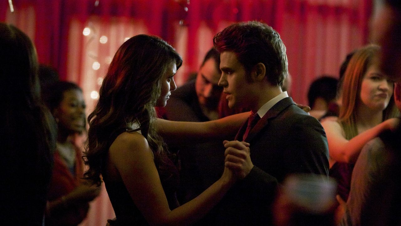 Vampire Diaries Stefan und Elenas schönste Momente