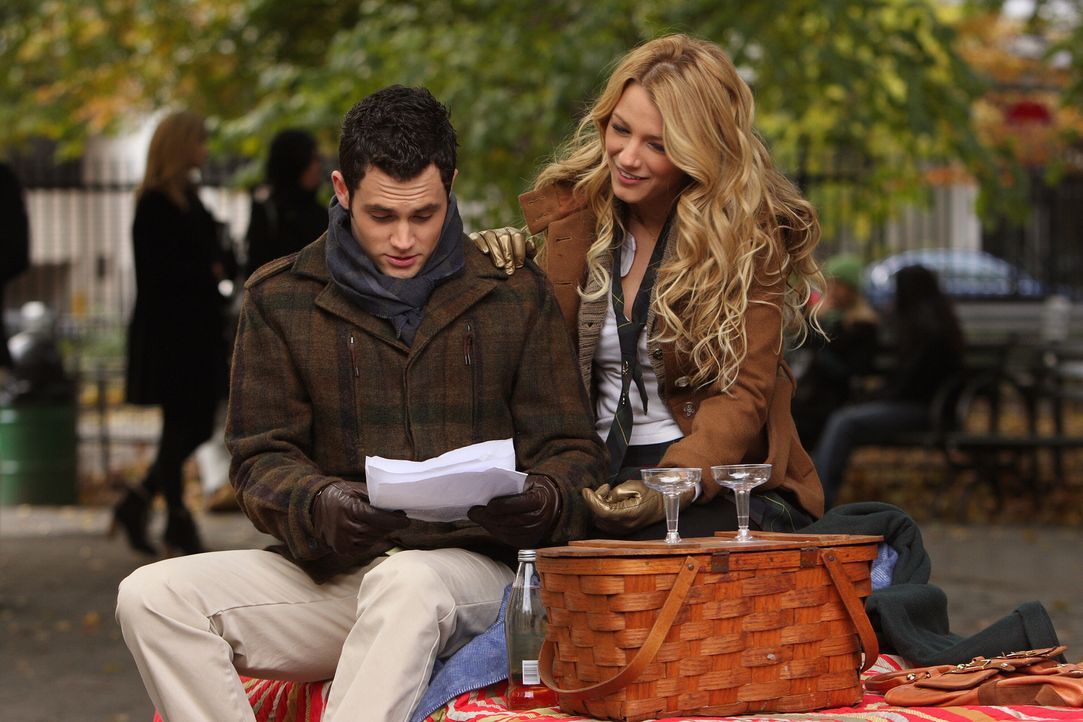 Dan (Penn Badgley, l.) gesteht Serena (Blake Lively, r.) seine Liebe. Doch wie wird sie darauf reagieren? - Bildquelle: Warner Brothers