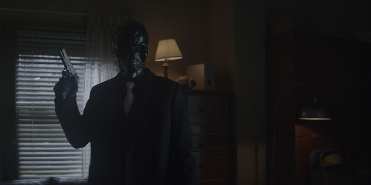 Black Mask (Peter Outerbridge) - Bildquelle: and TM DC © Warner Bros. Ent. Inc.