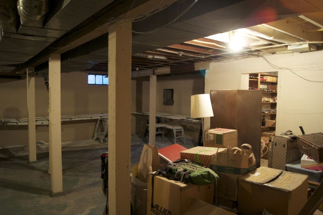 Ein Paar aus Portland möchte seinen Keller endlich ausbauen und den Platz sinnvoll nutzen. Denn aktuell werden dort nur Dinge ausbewahrt. Dabei soll... - Bildquelle: 2009, DIY Network/Scripps Networks, LLC