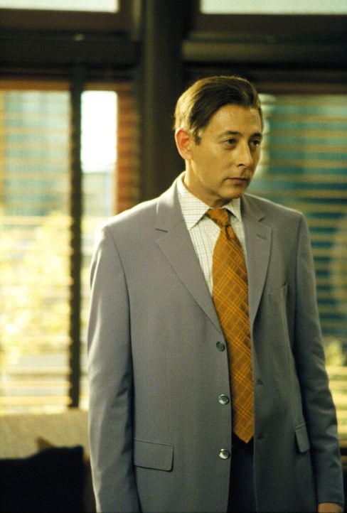 Louis Foy (Paul Reubens) ist sich sicher, dass seine Frau ihn nicht mehr liebt und verklagt den berühmten Sänger Sting ... - Bildquelle: 2001 Twentieth Century Fox Film Corporation. All rights reserved.