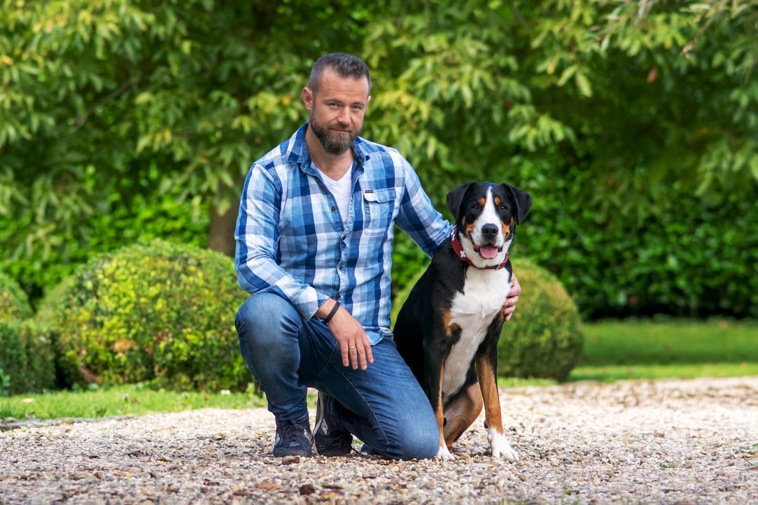 André Vogt mit Buddy - Bildquelle: Ulrike Siebert © sixx / Ulrike Siebert