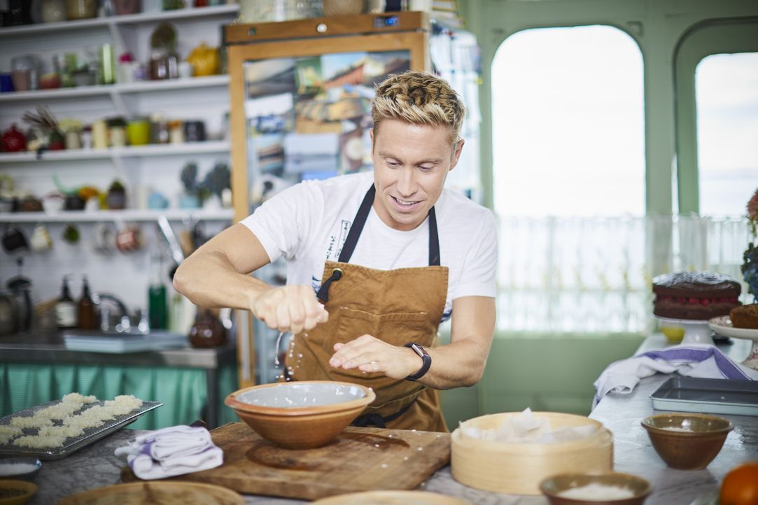 Russell Howard - Bildquelle: Steve Ryan Jamie Oliver Productions, 2018 / Steve Ryan