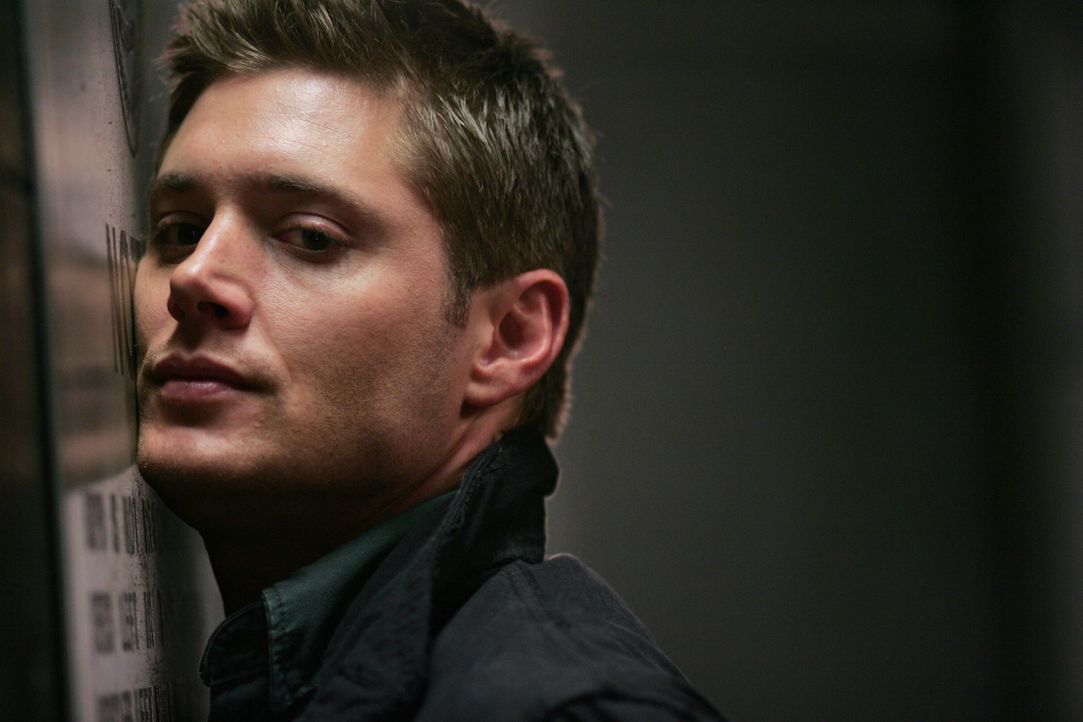 Er steckt bis über beide Ohren in Schwierigkeiten. Obwohl Dean (Jensen Ackles) seine Unschuld beteuert, glaubt ihm Polizist Sheridan kein Wort ... - Bildquelle: Warner Bros. Television