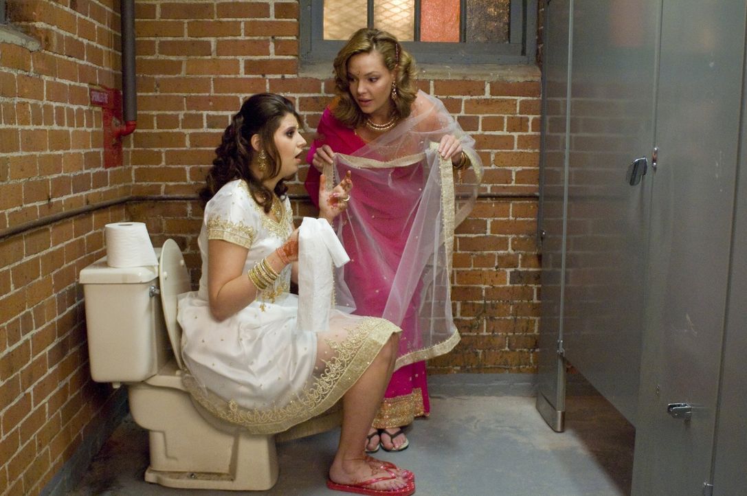 Und wieder einmal spielt Jane (Katherine Heigl, r.) Amor - doch wann wird endlich sie selbst von seinen flammenden Pfeilen getroffen? - Bildquelle: Twentieth Century Fox Film Corporation