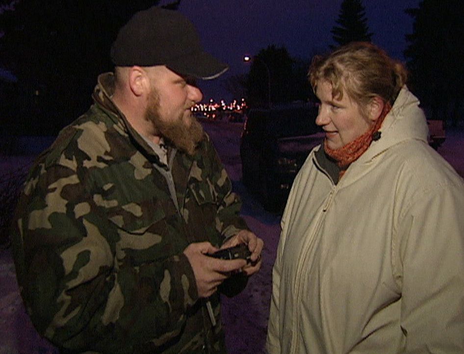 Mike Grefer (l.) und seine Frau Sandra (r.) wollen dem Alltagstrott entfliehen und in Kanada einen Neuanfang wagen &#8230; - Bildquelle: kabel eins