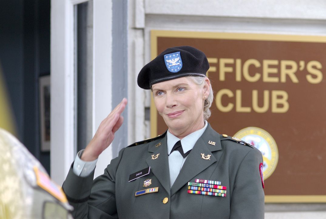 Kompromisslos und hart: Colonel Gillian (Kelly McGillis) - Bildquelle: Metro-Goldwyn-Mayer Studios Inc. All Rights Reserved.