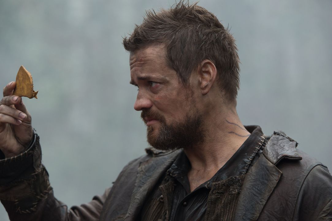 Nachdem John (Shane West) erneut die Auswirkungen des magischen Kräuterbeutels gespürt hat, zieht er sich in die Wälder zurück und macht dort einige... - Bildquelle: 2015 Fox and its related entities. All rights reserved.