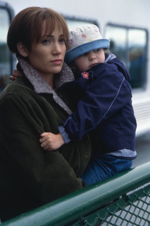 Das Glück scheint perfekt, und auch Nachwuchs (Tessa Allen, r.) lässt nicht lange auf sich warten. Doch mit der Zeit enthüllt Mitch Slim (Jennifer L... - Bildquelle: 2003 Sony Pictures Television International