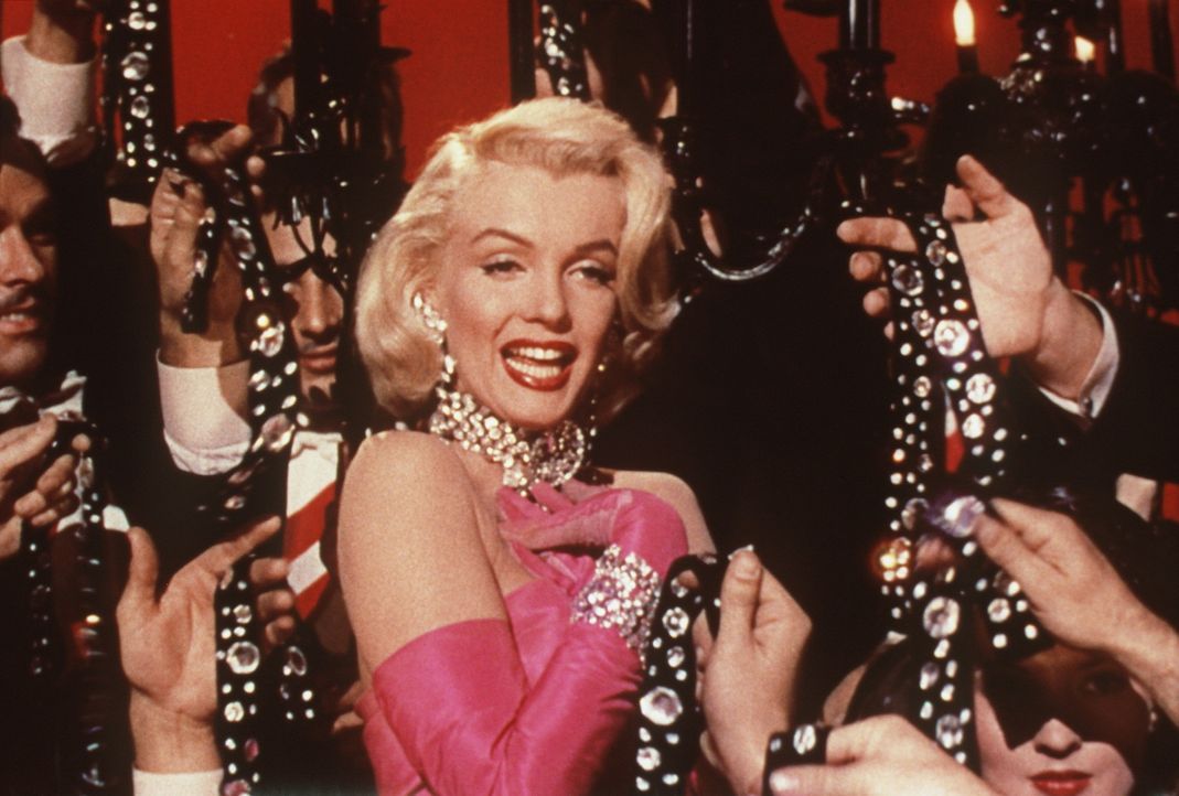 Für die blonde Lorelei (Marilyn Monroe) gibt es nur ein Objekt der Begierde: glitzernde Diamanten! - Bildquelle: 20th Century Fox Film Corporation