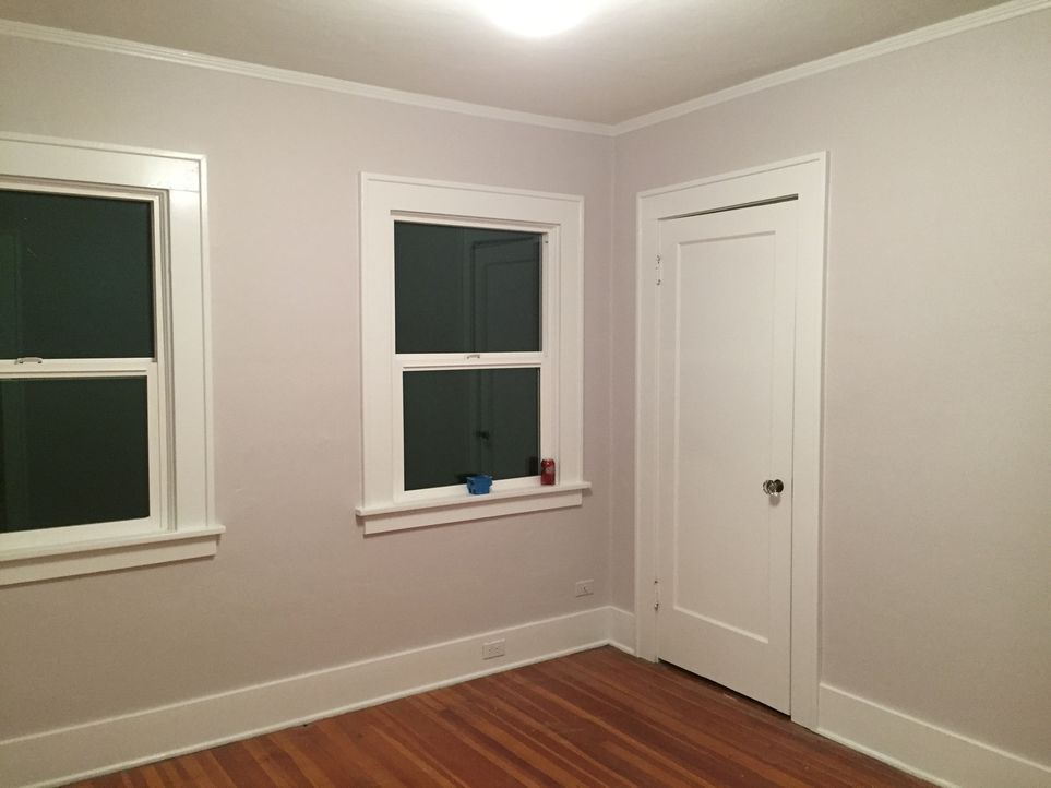 Wird es Bobby und seiner Mutter gelingen mit dem Kauf eines renovierungsbedürftigen Hauses und dem anschließenden Umbau, Gewinn zu machen? - Bildquelle: 2016, DIY Network/Scripps Networks, LLC. All Rights Reserved.