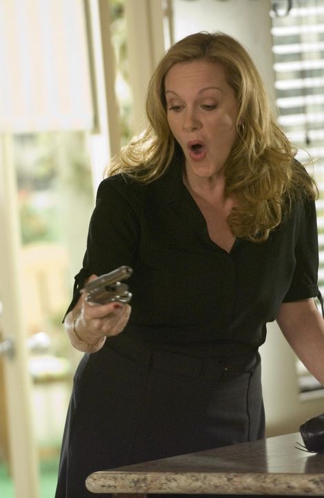 Will sich an Silas rächen: Celia (Elizabeth Perkins) ... - Bildquelle: Lions Gate Television