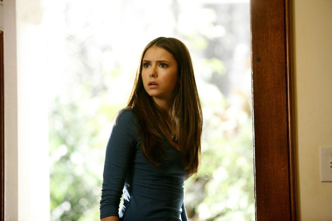 Elena mag es nicht, wenn Jeremy kifft - Bildquelle: Warner Bros. Entertainment Inc.