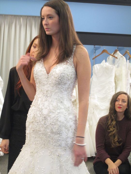Kristy reist aus Toronto an, um ihr Traumkleid bei Vows zu finden. Unterdessen macht sich Laura Sorgen, dass für sie ein schulterfreies Kleid unvort... - Bildquelle: TLC