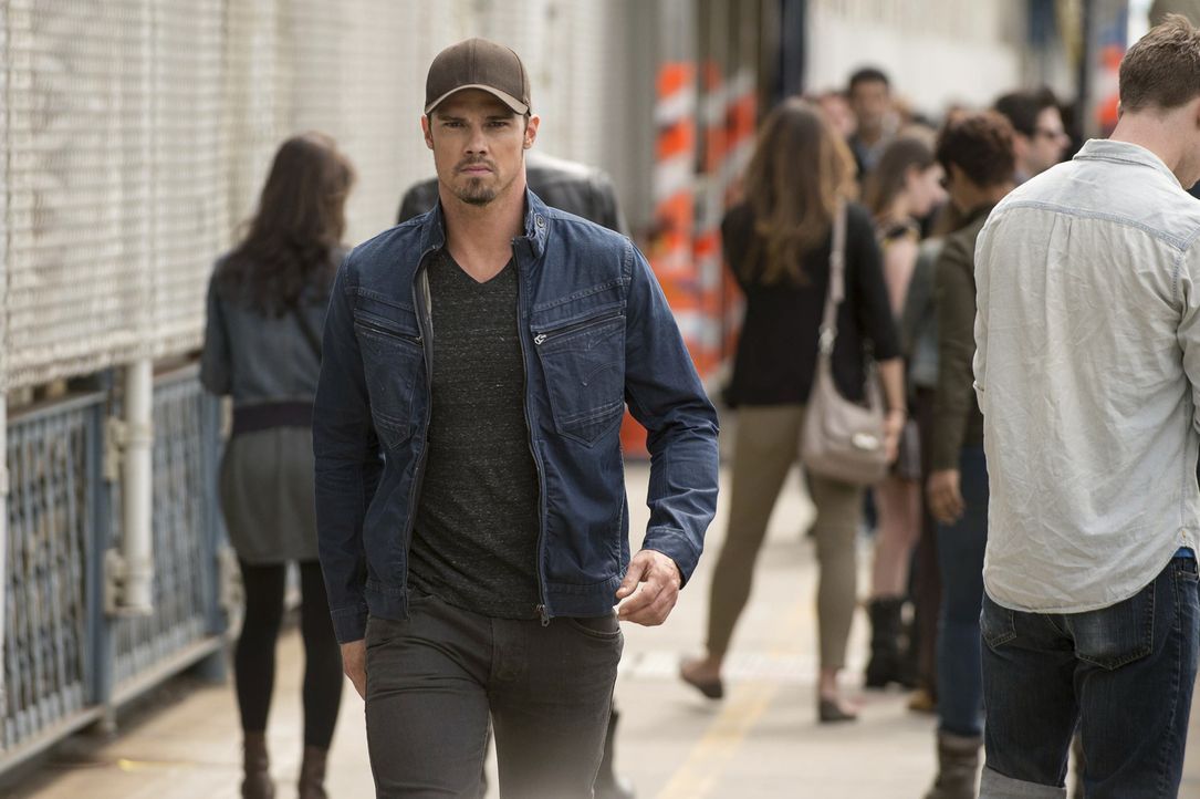 Während Cat einiges über ihre eigene Vergangenheit herausfindet, trifft Vincent (Jay Ryan) auf einen Kameraden aus seiner Zeit im Irak: Zach. Doch w... - Bildquelle: 2013 The CW Network, LLC. All rights reserved.