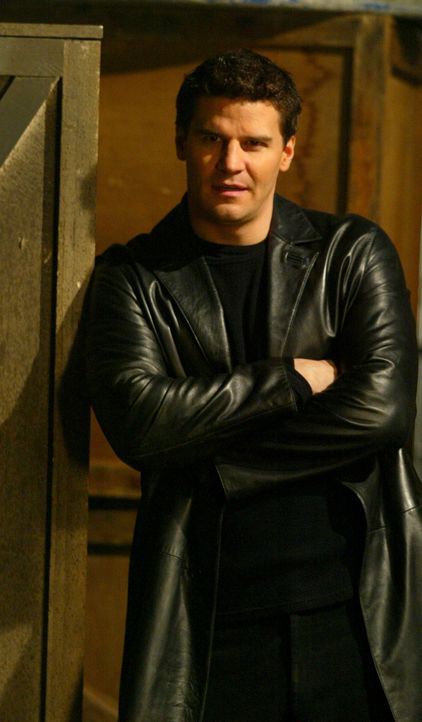 Angelus (David Boreanaz) ist frei. Lilah wurde von Cordelia umgebracht, doch alle glauben, dass Angelus es getan hat ... - Bildquelle: The WB Television Network