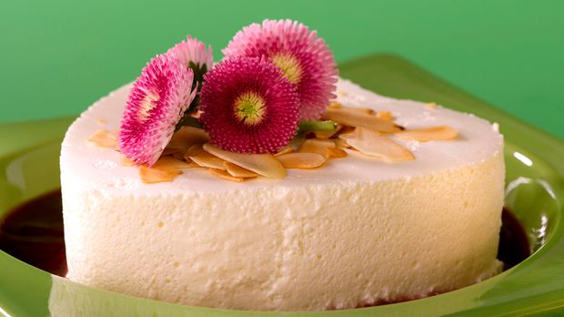 Almond blancmange: Rezept aus Enie backt