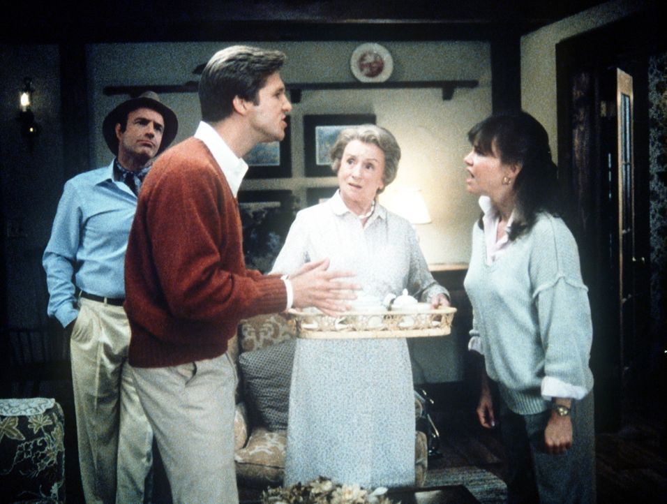 Streit wegen dem Geist: Jolly (James Caan, l.), Rupert (Jeff Bridges, 2.v.l.) und Kay (Sally Field, r.) ... - Bildquelle: Twentieth Century Fox Film Corporation