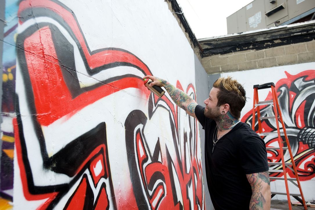Wie wird Josh Woods' Graffitikunstwerk der Jury gefallen? - Bildquelle: Fernando Leon Spike TV