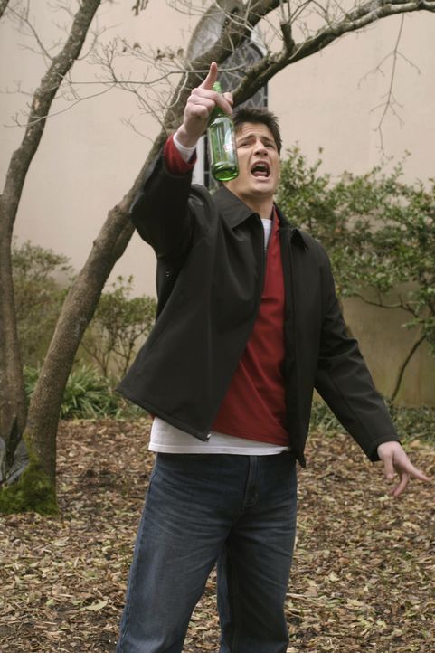 Nathan (James Lafferty) ist völlig am Boden zerstört und greift immer häufiger zum Alkohol ... - Bildquelle: Warner Bros. Pictures