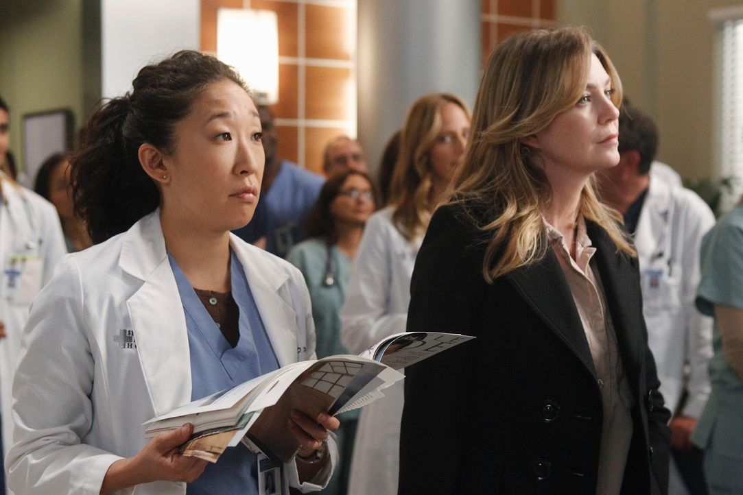 Können nicht glauben, was Derek gerade gesagt hat: Meredith (Ellen Pompeo, r.) und Cristina (Sandra Oh, l.) ... - Bildquelle: ABC Studios