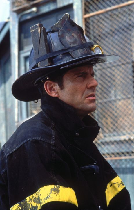 Als der Feuerwehrmann Frank Sullivan (Dennis Quaid) zu einem lebensgefährlichen Einsatz gerufen wird, erinnert er sich der Worte seines Sohnes ... - Bildquelle: New Line Cinema