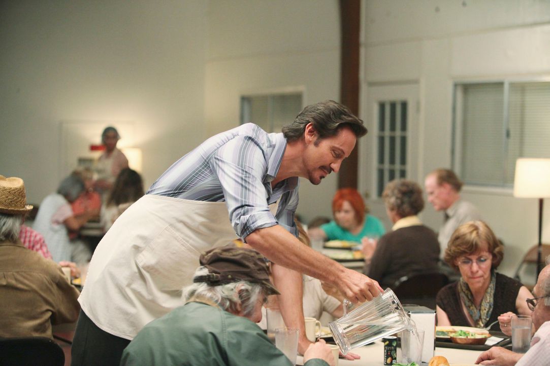 Ist Ben Faulkner (Charles Mesure) wirklich so sozial, wie er sich gegenüber Renee gibt? - Bildquelle: ABC Studios