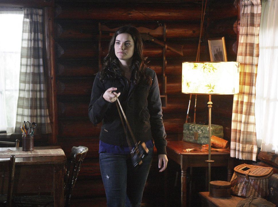 Als sie in die verlassene Hütte im Wald geht, macht Jessi (Jaimie Alexander) eine überraschende Entdeckung. Sie weiß nun, wie sie an die Informat... - Bildquelle: TOUCHSTONE TELEVISION