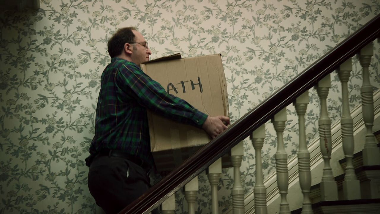 Eine Familie bezieht ein Stadthaus in Brooklyn, New York. Als der Keller fre... - Bildquelle: SYFY MEDIA PRODUCTION LLC 2012. ALL RIGHTS RESERVED.