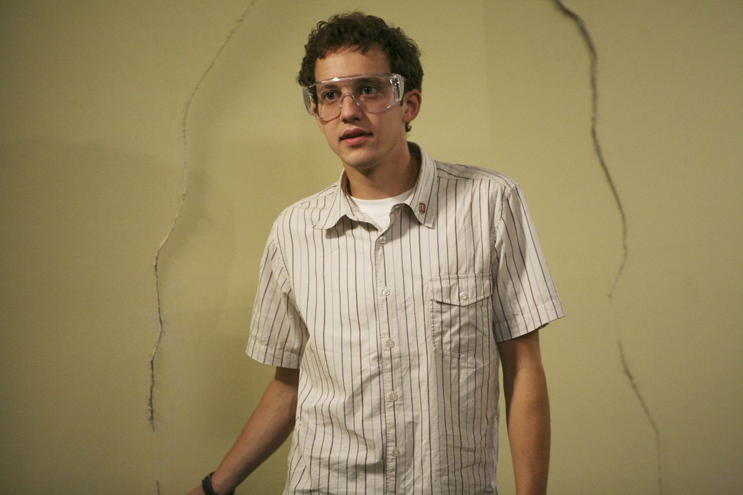 Hat das Interesse an seinem Studium verloren und spielt mit dem Gedanken aufzuhören: Rusty (Jacob Zachar) ... - Bildquelle: 2008 ABC Family
