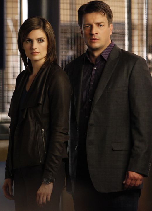 Ein Serienmörder ist offenbar besessen von Nikki Heat, widmet ihr seine Morde und stellt Beckett (Stana Katic, l.) alias Nikki immer wieder vor neue... - Bildquelle: ABC Studios