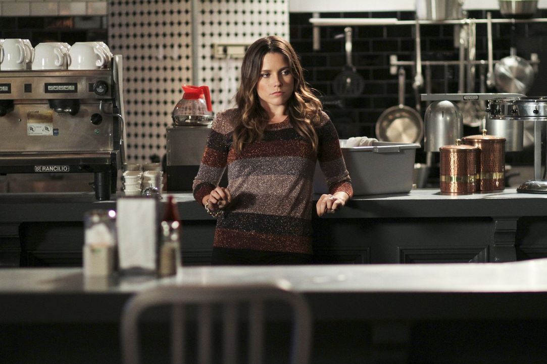 Karen's Café wurde vollkommen verwüstet. Brooke (Sophia Bush) hat einen Verdacht und will sich endlich wehren. Dabei sollte sie sich besser schnells... - Bildquelle: Warner Bros. Pictures
