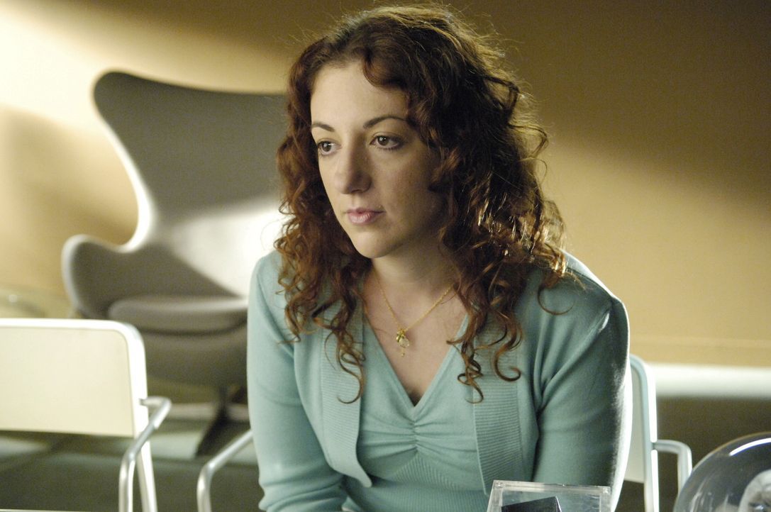 Christian behauptet, Kimbers plötzliche Flucht verkraftet haben, doch sein Verhältnis mit der Patientin Abby (Rebecca Metz) verrät etwas anderes... - Bildquelle: TM and   2005 Warner Bros. Entertainment Inc. All Rights Reserved.
