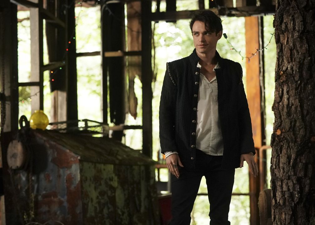 Sebastian (Thomas Doherty) - Bildquelle: Quantrell Colbert 2020 Warner Bros Entertainment Inc. All rights reserved. / Quantrell Colbert